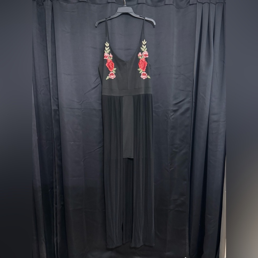 Elegant Black Floral Embroidered Maxi Dress